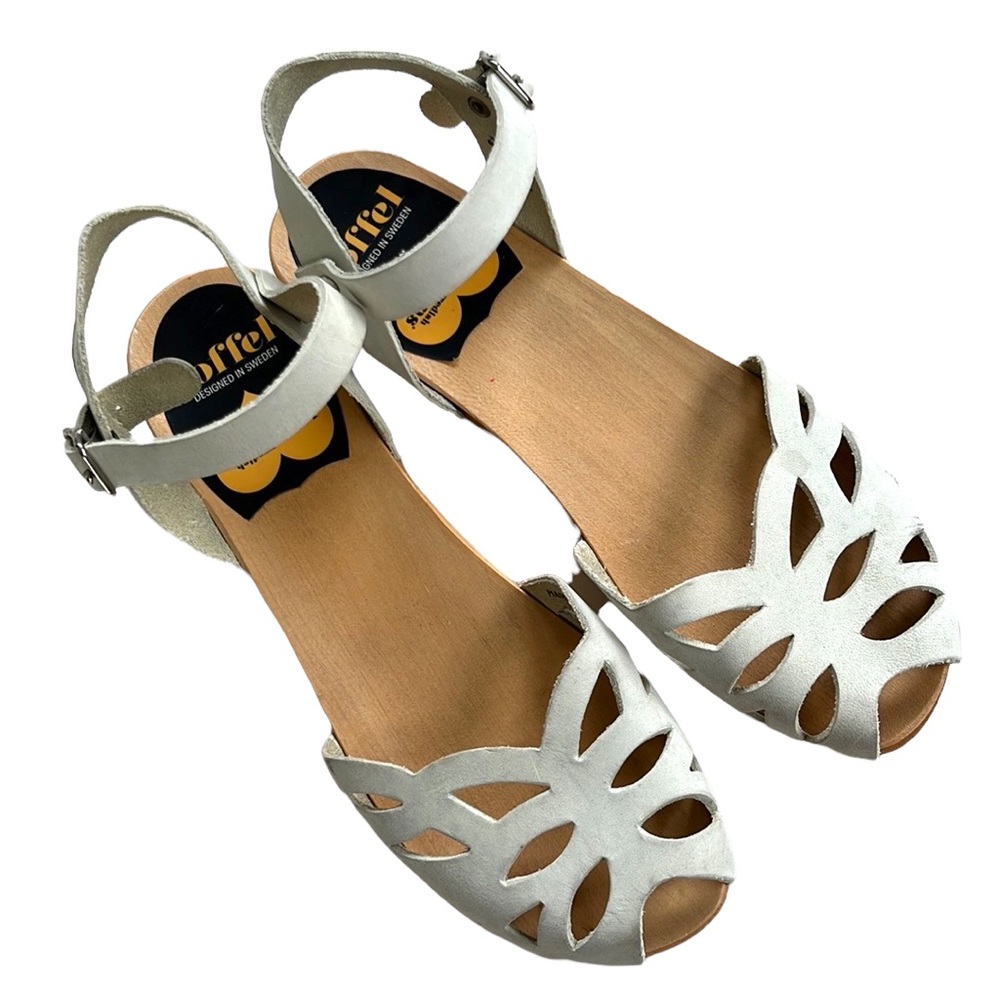 EUC Swedish Hasbeens leather sandals